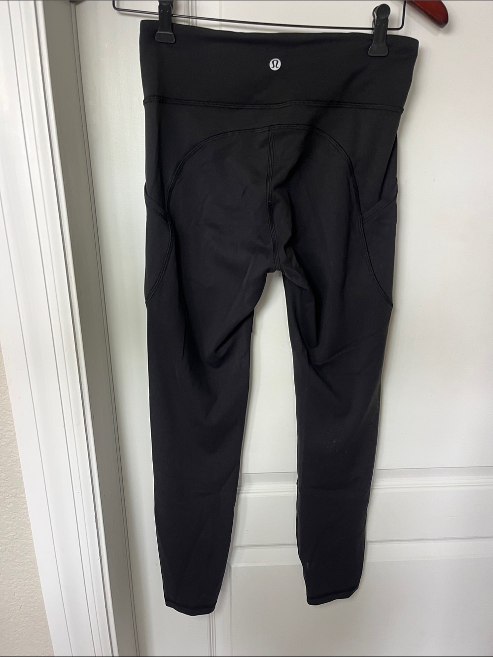 Lululemon Athletica black size 6 leggings